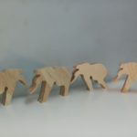 Pack de 4 Elefantes de juguete de madera para regañar